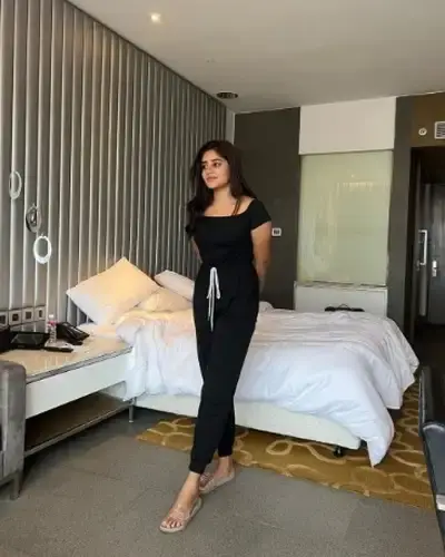 Call Girls Bakhtiarpur Cash On Delivery
